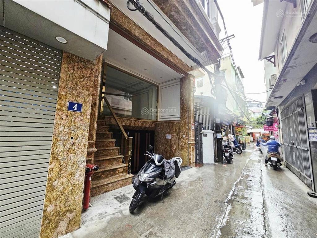 Bán tòa chdv nguyễn khánh toàn  8 tầng 1 hầm  lô góc  10 m ô tô tránh  73