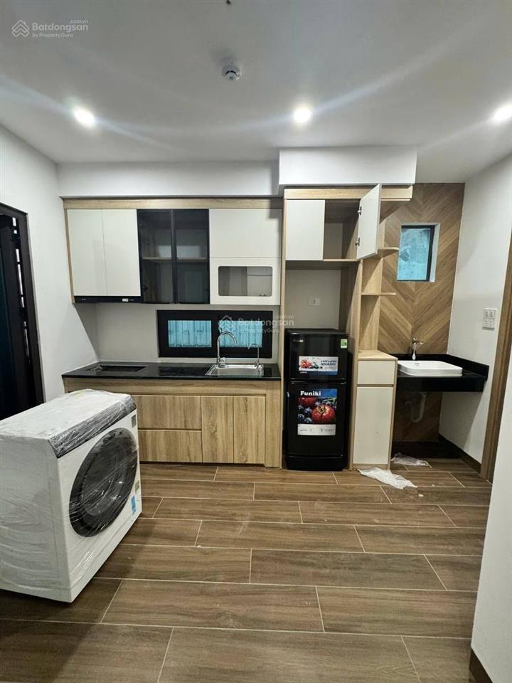 Bán tòa chdv nguyễn khánh toàn  8 tầng 1 hầm  lô góc  10 m ô tô tránh  73