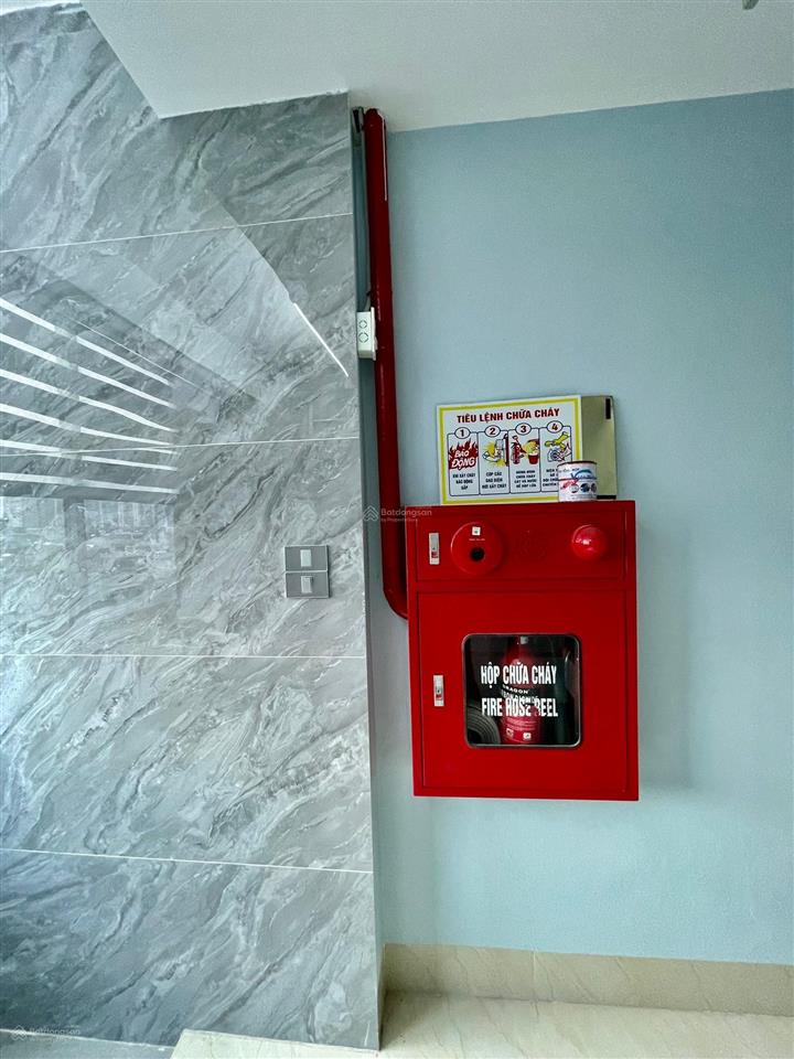 Bán nhà mặt phố nghĩa tân  2 mặt thoáng  đoạn đẹp nhất phố  kinh doanh sầm uất  80