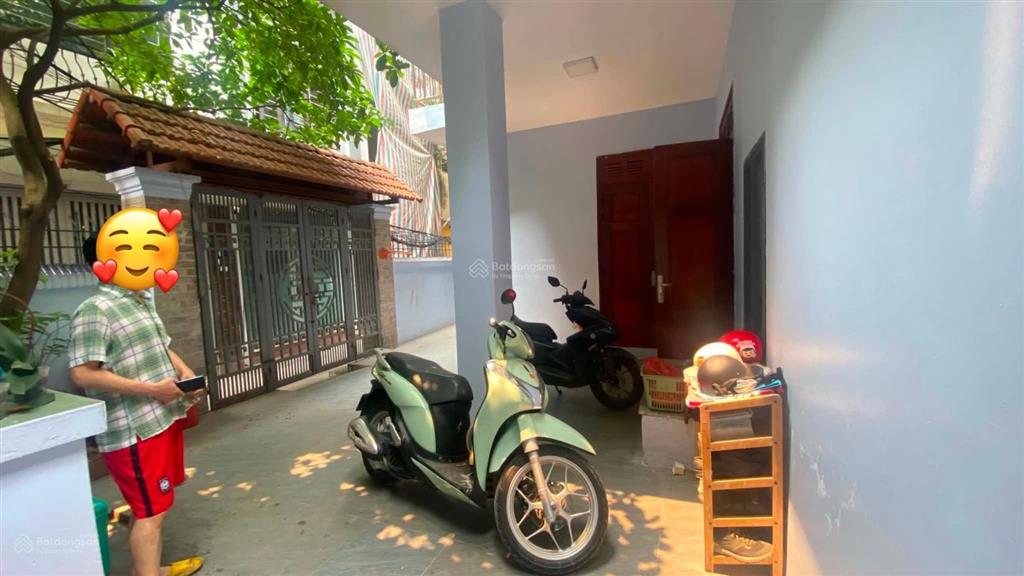 Bán nhà lạc long quân  mặt tiền khủng  ngõ thông  khu dân trí cao  an ninh tốt  83