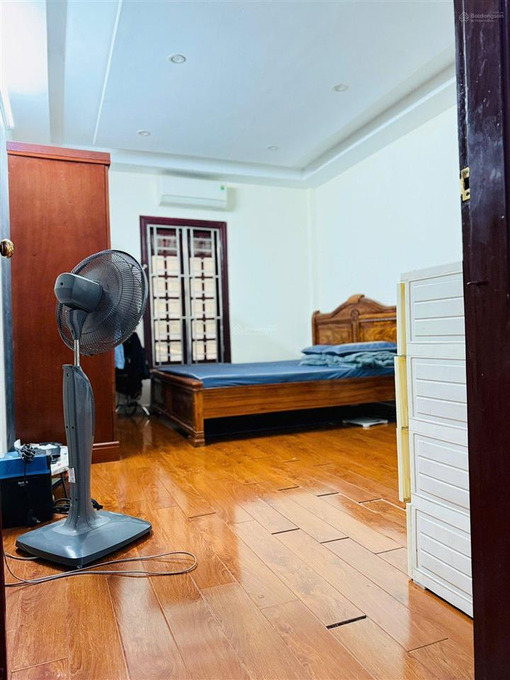 Bán nhà trung kính  ngõ thông  40m ra mặt phố  khung cột bê tông chắc chắn  87