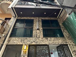 Bán cmnn nguyễn ngọc vũ  7 tầng  thang máy  ôtô đỗ cửa  35 phòng  96