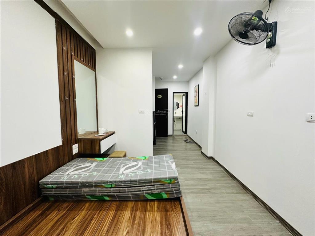 Bán ccmn nguyễn ngọc vũ  7 tầng  thang máy  ô tô đỗ cửa  35 phòng  96