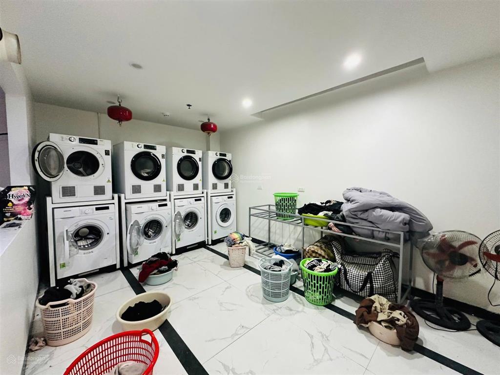 Bán ccmn nguyễn ngọc vũ  7 tầng  thang máy  ô tô đỗ cửa  35 phòng  96