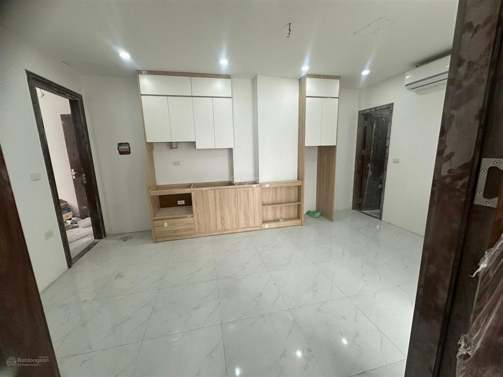 Bán ccmn xuân thủy  lô góc  xây mới  8 tầng  thang máy  2 mặt ngõ  gần phố