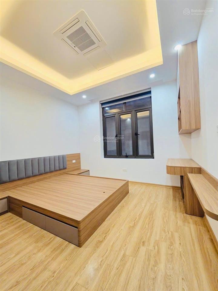 Bán nhà phạm tuấn tài  phân lô  ô tô tránh  2 thoáng  5 tầng thang máy  89