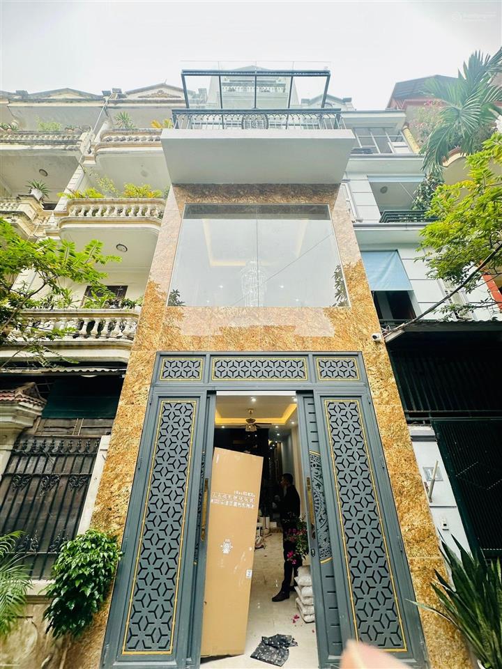 Bán nhà phạm tuấn tài  phân lô  ô tô tránh  2 thoáng  5 tầng thang máy  89