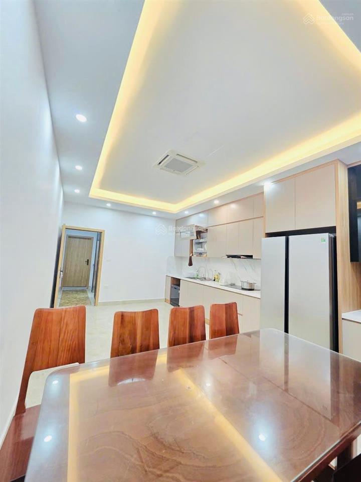 Bán nhà phạm tuấn tài  phân lô  ô tô tránh  2 thoáng  5 tầng thang máy  89
