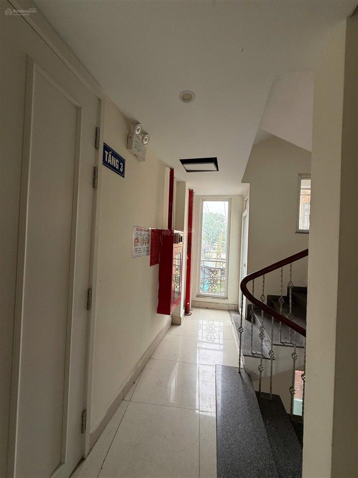 Bán nhà mặt phố nguyễn khang  tòa văn phòng  10 tầng  thang máy  2 mặt tiền  99