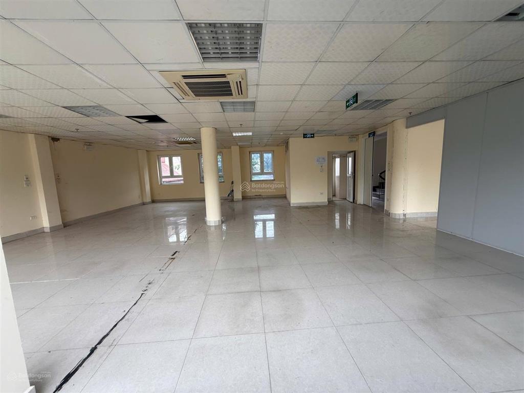 Bán nhà mặt phố nguyễn khang  tòa văn phòng  10 tầng  thang máy  2 mặt tiền  99