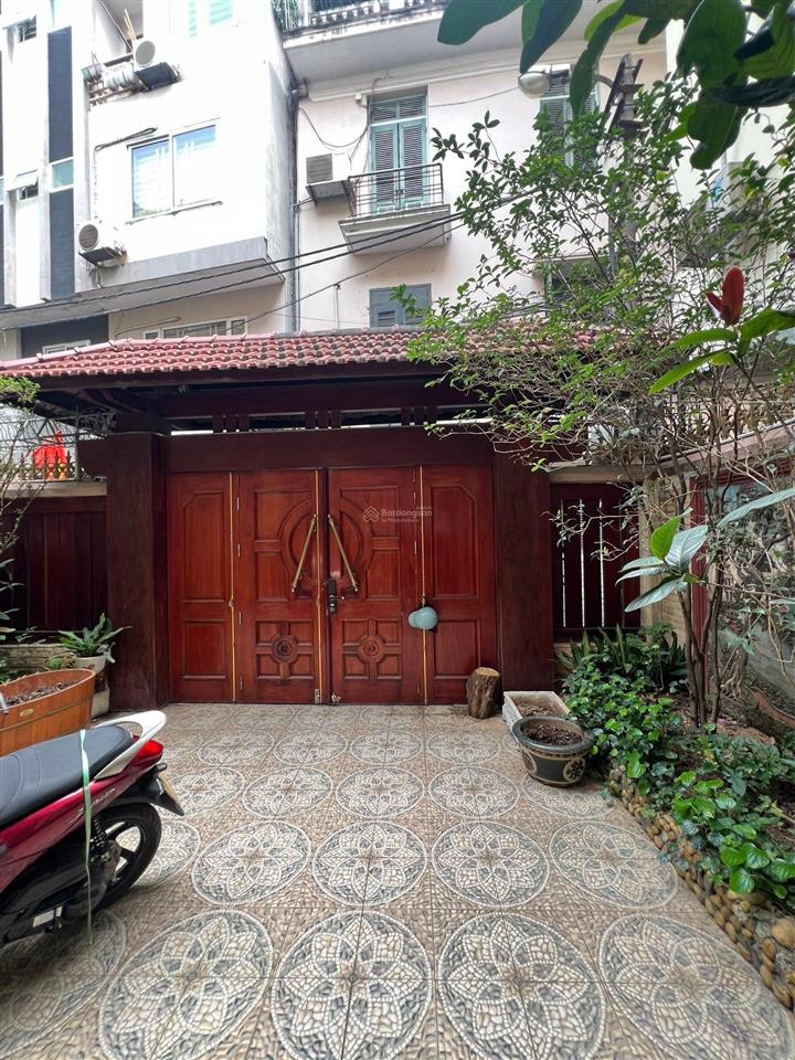 Bán biệt thự cầu giấy  nội thất gỗ quý  mua ở ngay  hiếm có khó tìm