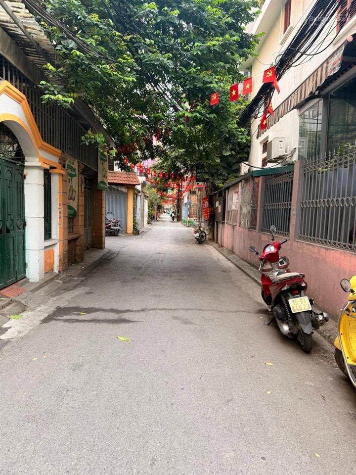 Bán nhà trần quốc hoàn  lô góc  2 mặt ngõ ô tô tránh  sổ đẹp  104
