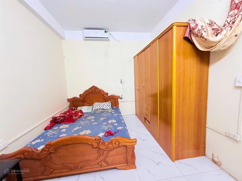 Bán nhà mặt phố xuân thủy  7 tầng thang máy  vị trí đẹp  kinh doanh đỉnh  112