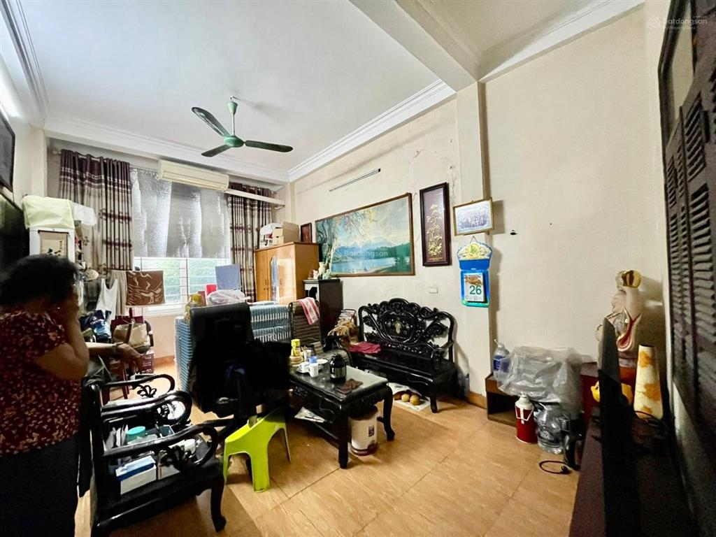 Bán nhà mặt phố trần vỹ  đối diện hồ  ngay ngã 4  2 thoáng  nở hậu  116
