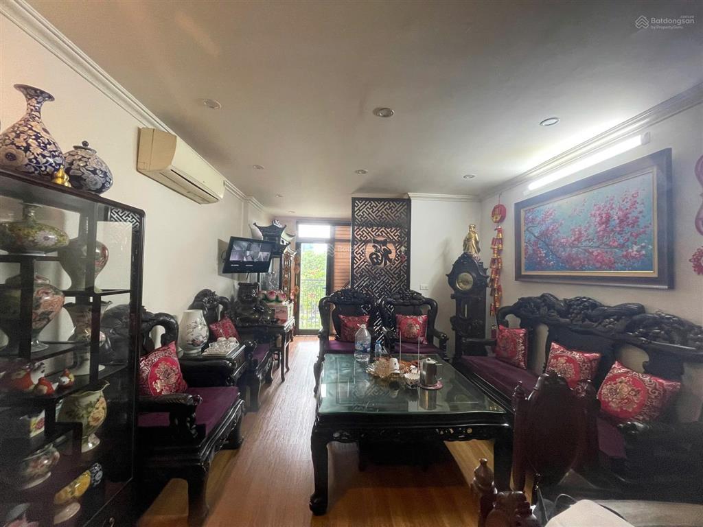 Bán nhà mặt phố nguyễn khang  vị trí siêu đẹp  1 mặt phố 1 mặt ngõ  giá tốt  118
