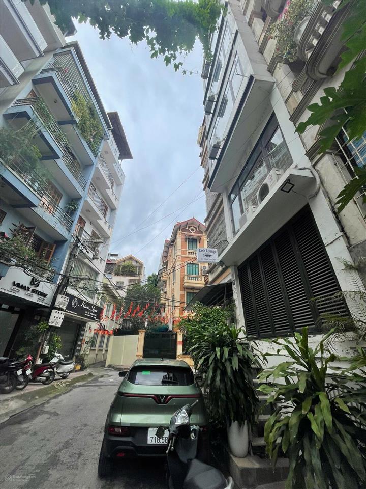 Bán nhà mặt phố nguyễn khang  vị trí siêu đẹp  1 mặt phố 1 mặt ngõ  giá tốt  118