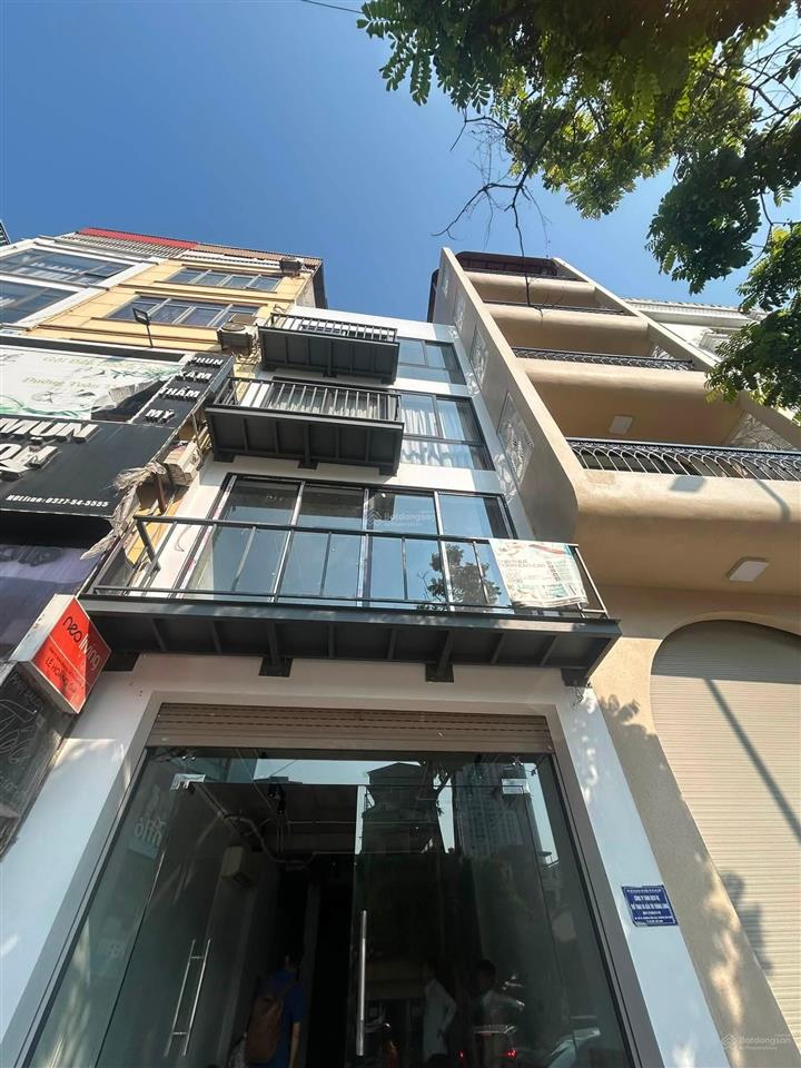 Bán nhà mặt phố trương công giai  4 tầng 1 tum  thang máy  kinh doanh đỉnh  phố vip  119