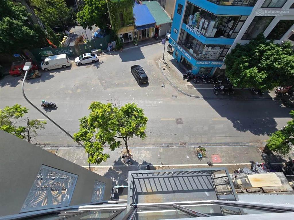 Bán nhà mặt phố trương công giai  4 tầng 1 tum  thang máy  kinh doanh đỉnh  phố vip  119