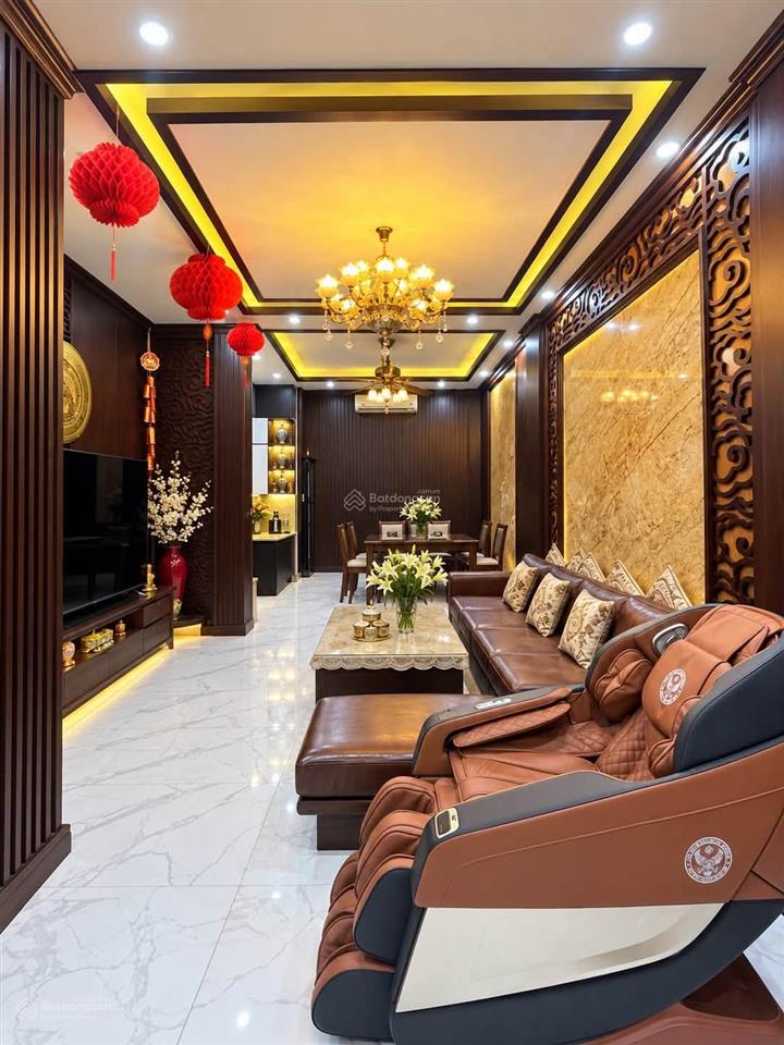 Bán nhà phố hoa bằng  nhà đẹp  ô tô vào nhà  có thể lắp thang máy