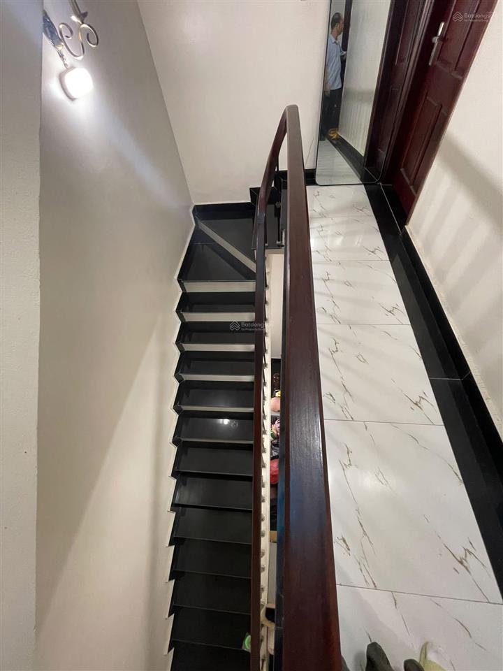 Bán nhà phố hoa bằng  nhà đẹp  ô tô vào nhà  có thể lắp thang máy