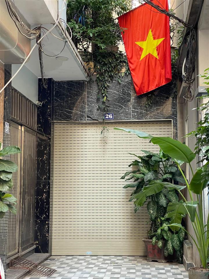 Bán nhà phố hoa bằng  nhà đẹp  ô tô vào nhà  có thể lắp thang máy