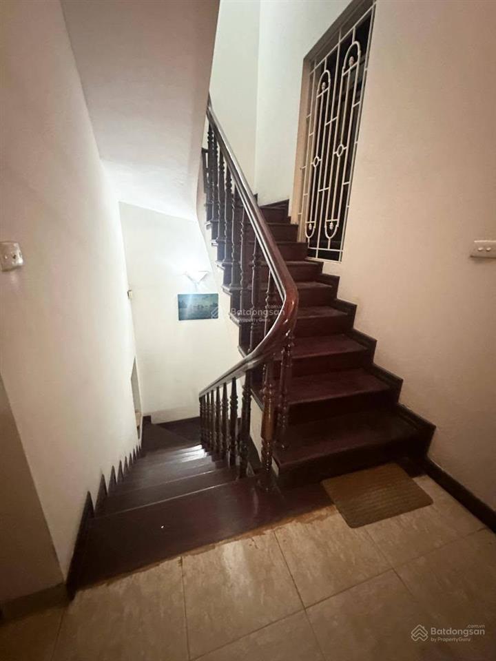 Bán nhà xuân thủy  biệt thự sân vườn  ngõ ô tô  lô góc 3 thoáng  tiện ích đầy đủ