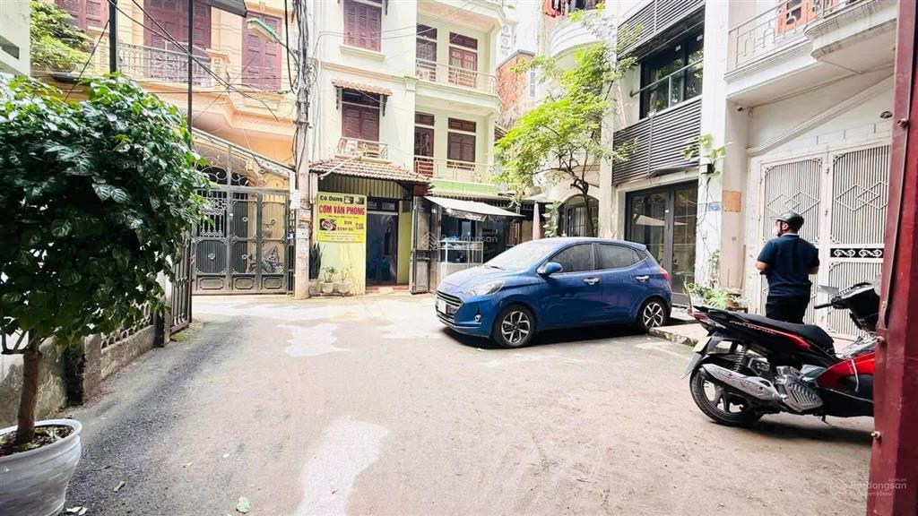 Bán nhà hoàng quốc việt  bán đất tặng nhà  lô góc 2 mặt tiền  ngõ thông  gpxd 9 tầng