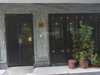Bán ccmn hoàng quốc việt  ô tô đỗ cửa  ngõ thông  28 phòng + 1 penthouse 3 ngủ
