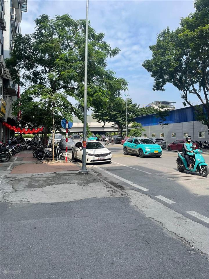 Bán nhà mặt phố trần quốc hoàn  6 tầng  2 thoáng  ngõ sau ô tô tránh  kinh doanh đỉnh