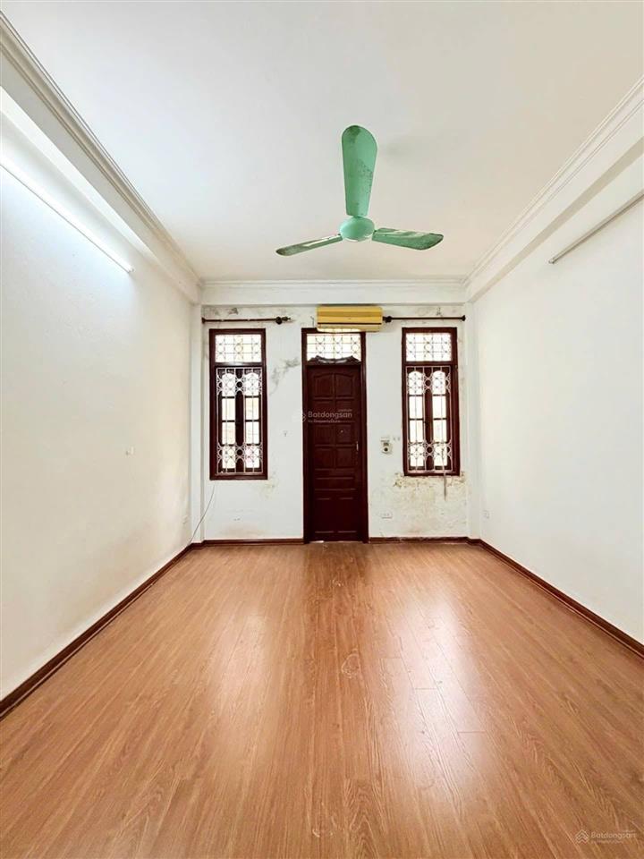 Bán nhà cầu giấy  bán đất tặng nhà  mặt tiền rộng  giá rẻ bất ngờ  tha hồ đầu tư