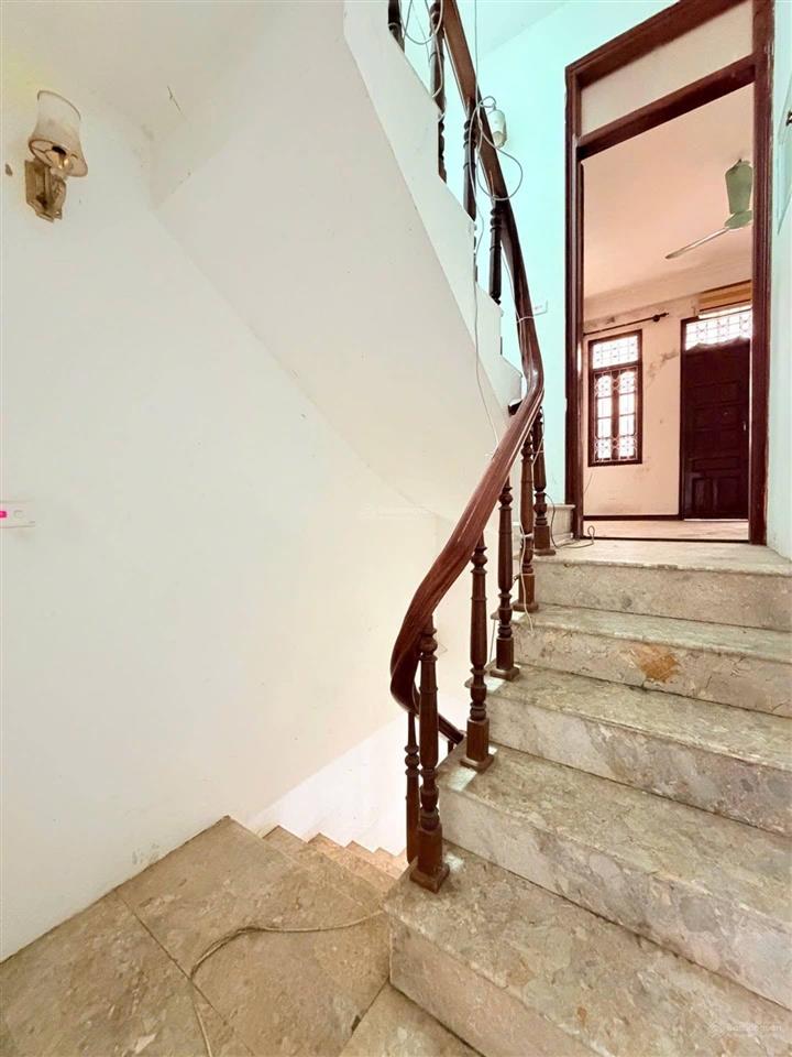 Bán nhà cầu giấy  bán đất tặng nhà  mặt tiền rộng  giá rẻ bất ngờ  tha hồ đầu tư