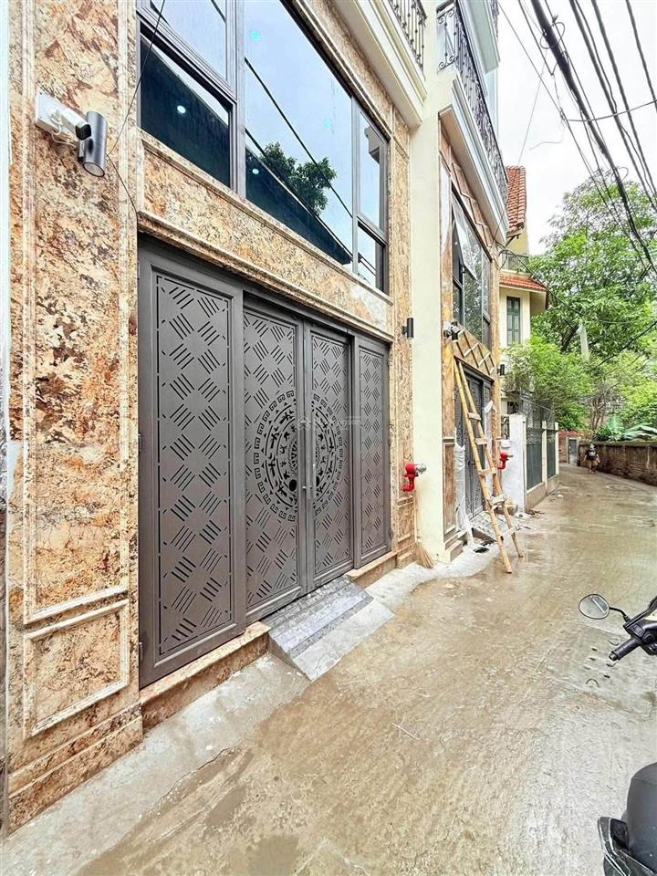 Bán ccmn yên hòa  7 tầng thang máy  17 phòng  vf3 đỗ cửa  2 thoáng  dòng tiền 1.2 tỷ/năm