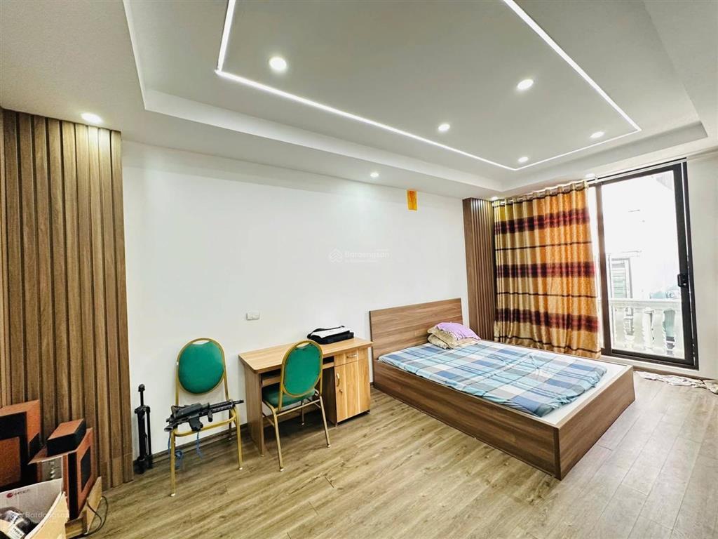 Bán nhà nguyễn khang  8 tầng thang máy  nhà đẹp gần phố  ô tô vào nhà