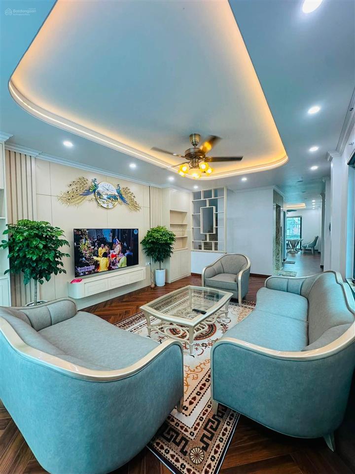 Bán nhà phạm văn đồng  3 mặt ô tô tránh  phân lô  xây mới  7 tầng thang máy  nội thất xịn