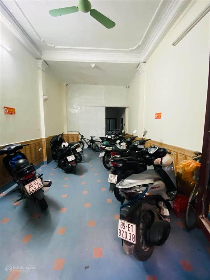 Bán nhà hoàng quốc việt  phân lô ô tô tránh  10m ra phố  dân xây kiên cố