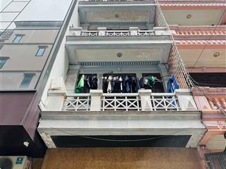 Bán nhà hoàng quốc việt  phân lô ô tô tránh  10m ra phố  dân xây kiên cố