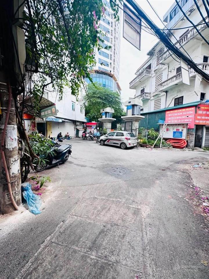 Bán đất hoàng ngân  ngõ thông ô tô 7 chỗ  lô góc 2 mặt ngõ  15m ra mặt phố