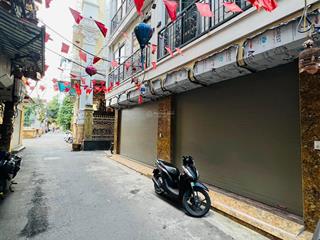 Bán nhà hoàng quốc việt  lô góc 3 mặt ngõ  gara ô tô  thang máy  view hồ