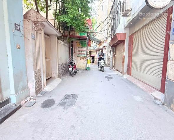 Bán nhà dịch vọng  lô góc  2 thoáng  ngõ thông  ô tô đỗ cửa  vị trí đẹp