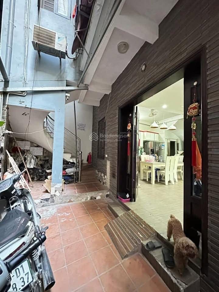 Bán nhà hoa bằng  dân xây  11 phòng  50m ra mặt phố  ô chờ thang máy