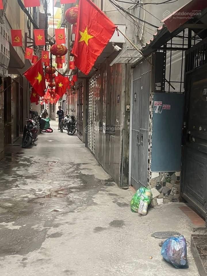Bán nhà hoa bằng  dân xây  11 phòng  50m ra mặt phố  ô chờ thang máy