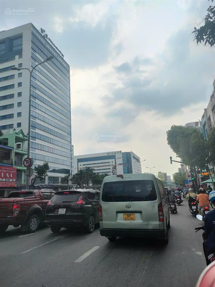 Bán nhà góc 2 mặt tiền đường hồng hà gần sân bay tân sơn nhất dt 5,2x21m sổ đẹp 110m2 đất cn