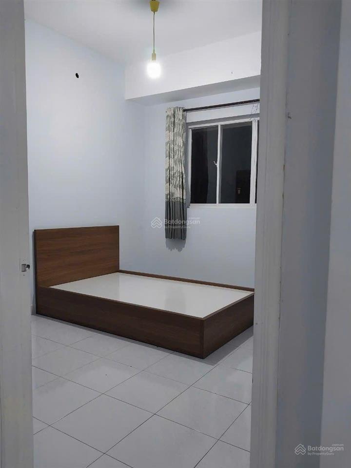 Cần bán căn hộ lê thành block b, bình tân, dt 77m2, 2 phòng ngủ, 2 wc nhà rộng thoáng mát