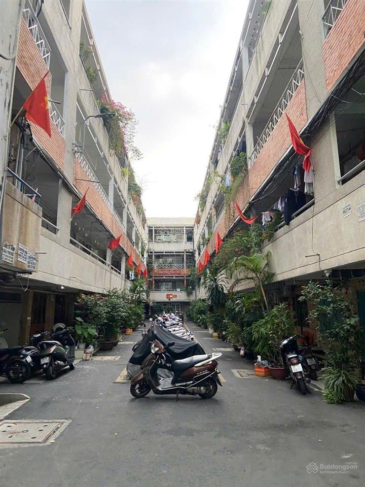Cần bán căn hộ chung cư cũ 482a nơ trang long,phường 13 quận bình thạnh. thang bộ lầu 4
 dt