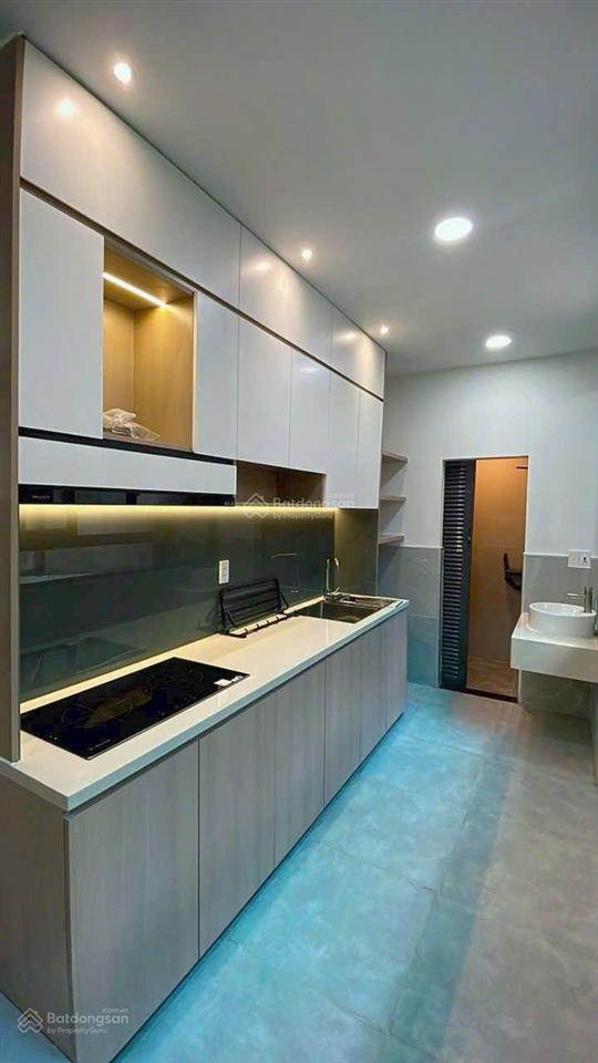 Cần bán gấp cc 12 tân hàng ,phường 10 quận 5 ,thang bộ lầu 1, dt50m2 ,2pn, 1wc,tiện ít di chuyển c