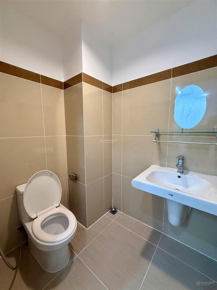 Cần bán gấp cc đức khải q7, dt58,9m2 , 2pn,2wc giá bán3,1 tỷ ,tặng hết nội thất , sổ hồng lâ