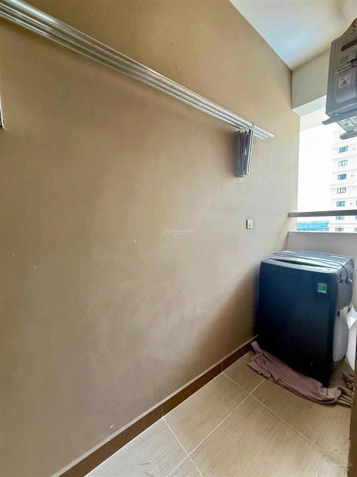 Cần bán gấp cc đức khải q7, dt58,9m2 , 2pn,2wc giá bán3,1 tỷ ,tặng hết nội thất , sổ hồng lâ