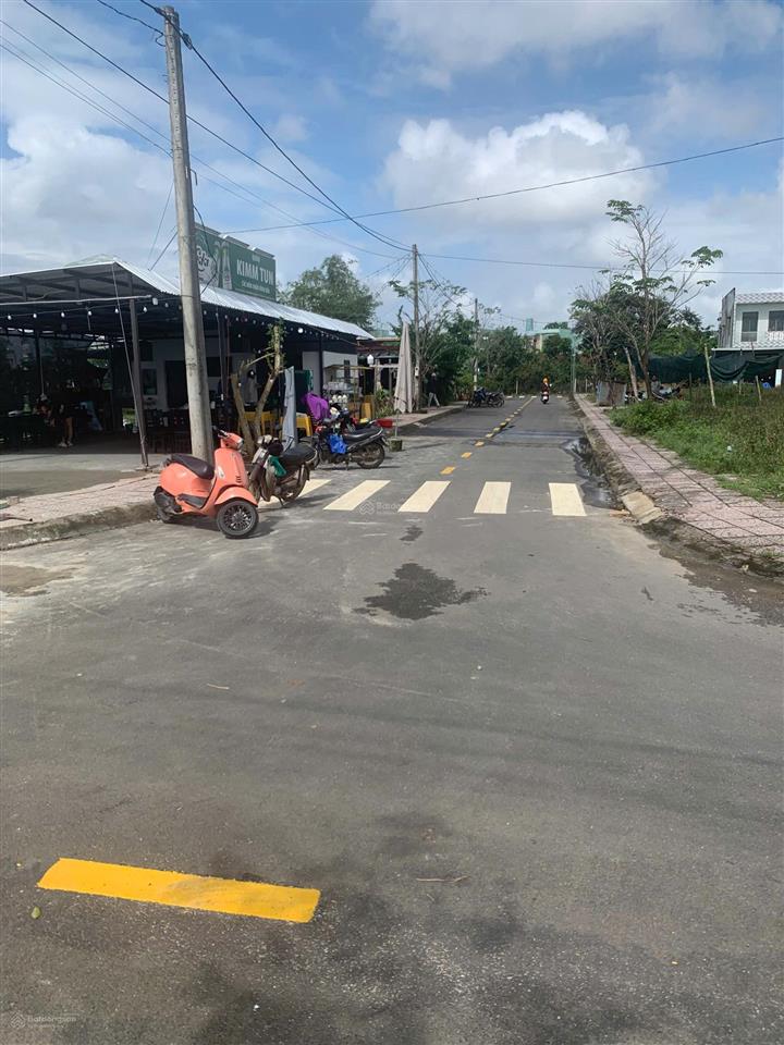 Đất vàng kinh doanh  đối diện chợ  sát quốc lộ 1a  khai thác ngay, thanh khoản mạnh