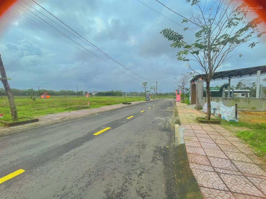 Chỉ còn 1 lô cuối sát ql1a  view đồng lúa  giá chỉ 1,3 tỷ