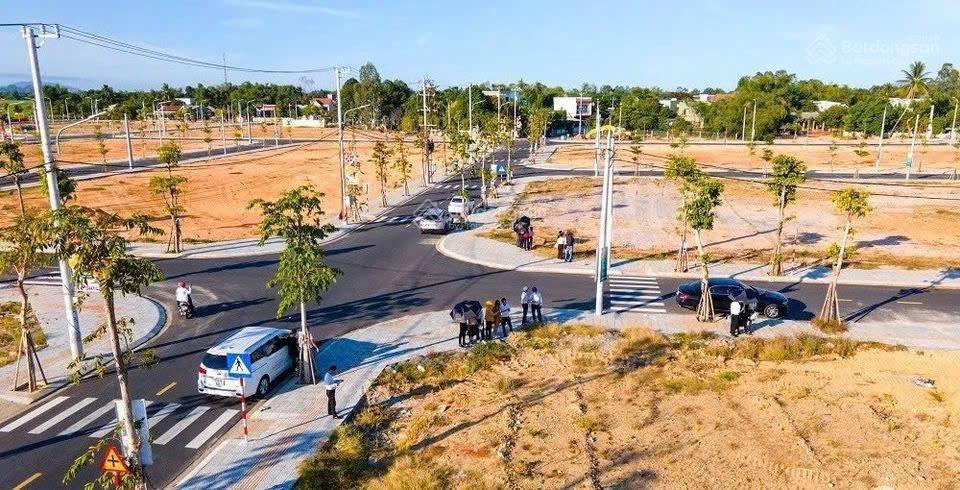 Sót lô đất sát ql1a  view đồng lúa  giá chỉ 1,3 tỷ